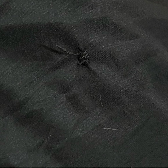 Lululemon Black Vest - Picture 5 of 8